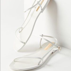 Beautiful Kaanas Santos sandal! 😍🌟